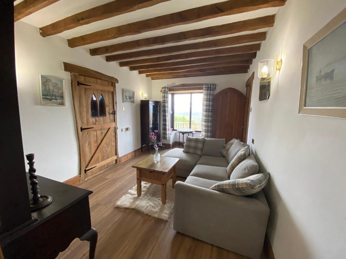 Beautiful Secluded Farmhouse With Hot Tub Villa Barmouth Esterno foto
