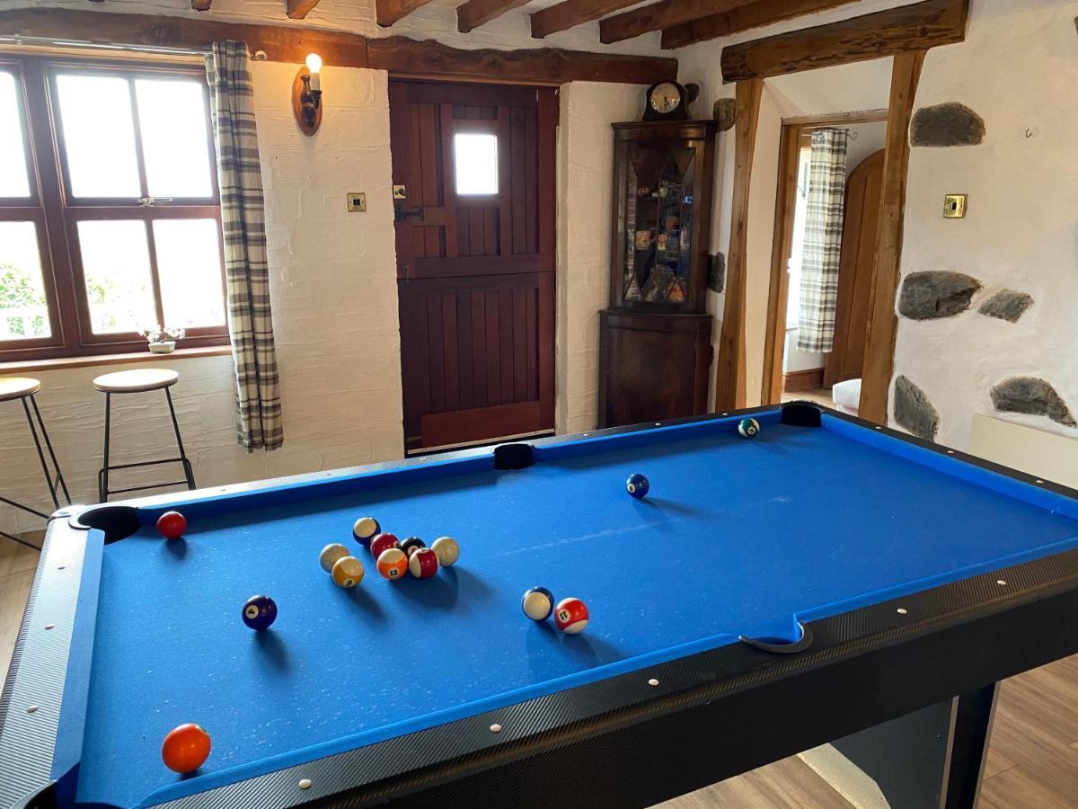 Beautiful Secluded Farmhouse With Hot Tub Villa Barmouth Esterno foto