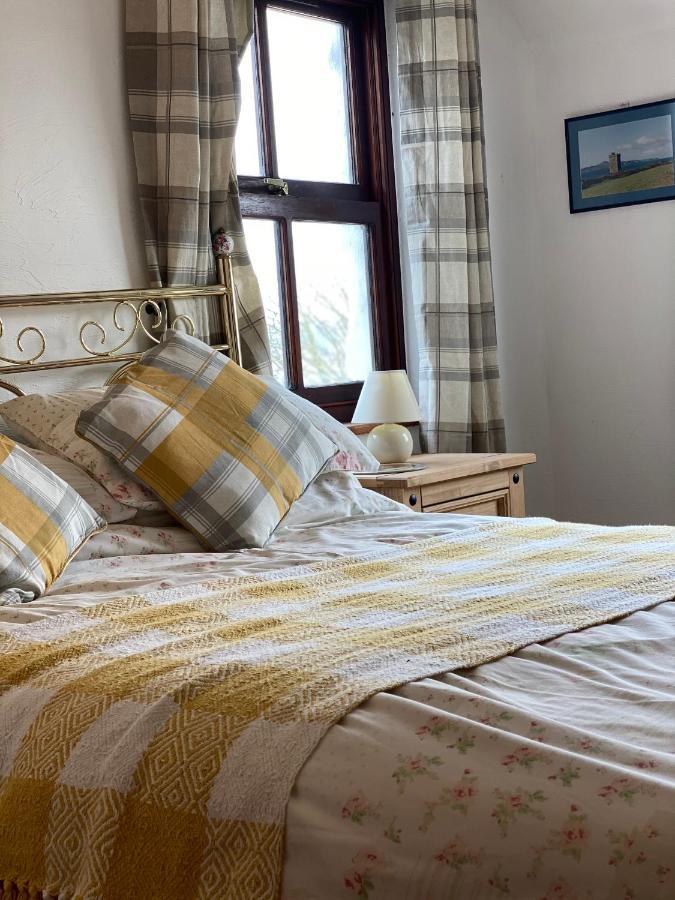 Beautiful Secluded Farmhouse With Hot Tub Villa Barmouth Esterno foto